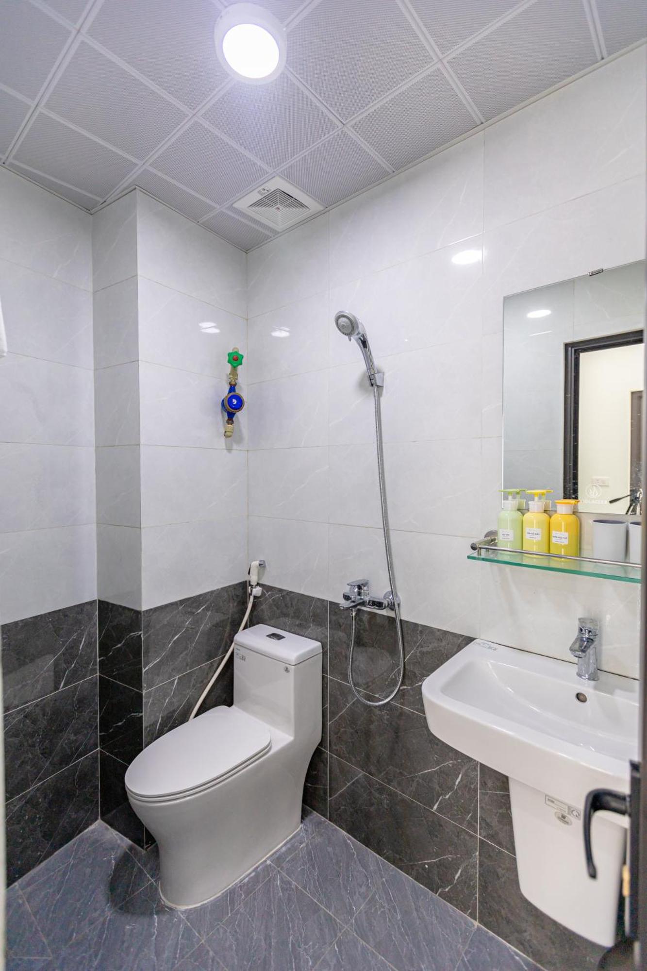 Hera Palace Apartment - Ba Dinh Hanoi Exterior foto